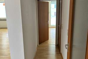 🏡 Helle 3-Zimmer-Wohnung in ruhiger Lage in Freiburg-Littenweiler – Kunzenweg 2-b, 79117 Littenweiler, Freiburg im Breisgau – Vorschaubild 10