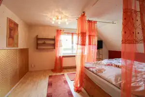 Einfamilienhaus mit Einliegerwohnung/Ferienwohnung und Außenpool bei Lübeck – Nordwestmecklenburg (Kreis) – Vorschaubild 13