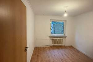 Renovierte 3-Zimmer-Wohnung mit Balkon in Duisburg-Röttgersbach – 47167 Röttgersbach, Duisburg – Vorschaubild 18