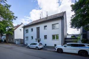 Gemütliche 2-Zimmer-Dachgeschosswohnung im Remscheider Südbezirk – Die vollständige Adresse der Immobilie erhältst du vom Anbieter., 42855 Zentralpunkt, Remscheid – Vorschaubild 2
