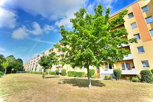 3-Zimmer-Wohnung mit Balkon und Aufzug – Karl-Jänecke-Straße 12, 39218 Salzlandkreis – Vorschaubild 1