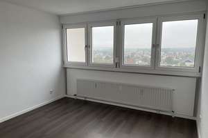 3-Zi.-Wohnung mit Balkon, Nolte EBK, TG Stellplatz in Neu-Ulm (vollständig renoviert) – Breslauer Straße 10, 89231 Neu-Ulm – Vorschaubild 14