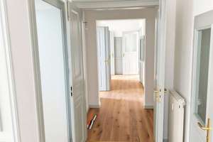 Großzügige Altbauwohnung mit zwei Balkonen in der Dresdner Neustadt – Die vollständige Adresse der Immobilie erhältst du vom Anbieter., 1099 Äußere Neustadt, Dresden – Vorschaubild 9