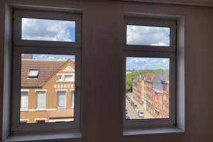 Sofortbezug! Helle 5-Zimmer-Altbauwohnung m. Balkon über den Dächern von Kiel zu kaufen. – Die vollständige Adresse der Immobilie erhältst du vom Anbieter., 24114 Südfriedhof, Kiel – Vorschaubild 10