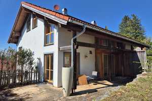 Architektenhaus im Splitlevel-Stil: DHH mit Garten in Bad Tölz – Bad Tölz-Wolfratshausen (Kreis) – Vorschaubild 2