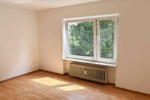 Viel Platz zum Wohlfühlen – 4-Zimmer-Wohnung mit Balkon – Die vollständige Adresse der Immobilie erhältst du vom Anbieter., 57518 Betzdorf – Vorschaubild 2