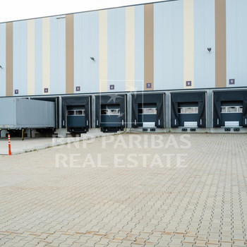 Neubau an der A92 - Logistikhalle mit 24/7 Genehmigung