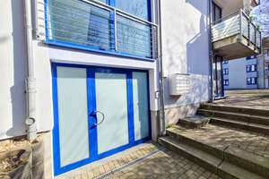 Helle Zimmer, 2 Balkone, EBK, neue Fenster & Stellplatz – Die vollständige Adresse der Immobilie erhältst du vom Anbieter., 39120 Hopfengarten, Magdeburg – Vorschaubild 3