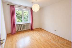 Freistehendes Einfamilienhaus in Ingolstadt-Nord mit großem Garten und Gestaltungspotenzial – Die vollständige Adresse der Immobilie erhältst du vom Anbieter., 85055 Nordost, Ingolstadt – Vorschaubild 8