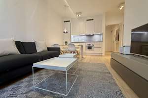 Stilvolle 2-Zimmer-Wohnung mit Balkon in Top-Lage – Chausseestrasse 121a, 10115 Mitte (Ortsteil), Berlin – Vorschaubild 2