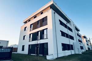 Hochwertig ausgestattete 3-Zimmer-Wohnung mit Terrasse und eigenem großen Gartenanteil!