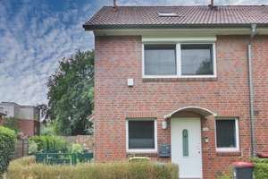 Reihenendhaus mit allen Extras: Tiefgaragenstellplatz, Alarmanlage, Smart-Home … – Die vollständige Adresse der Immobilie erhältst du vom Anbieter., 22117 Billstedt, Hamburg – Vorschaubild 1