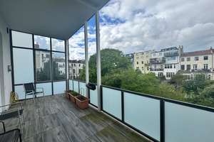 Luxuriöse 2,5-Zimmer-Wohnung (2. OG, Altbau) mit großem Balkon in Bestlage in Bremen-Fesenfeld