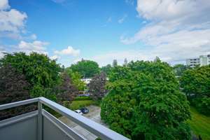 Sonniges Wohnidyll mit Balkon, Aufzug & Gartenblick – sofort einziehen & wohlfühlen! – Die vollständige Adresse der Immobilie erhältst du vom Anbieter., 14165 Zehlendorf, Berlin – Vorschaubild 9