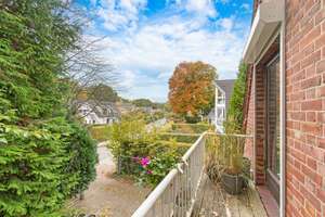 Gepflegtes Zweifamilienhaus mit Gartenidylle - Wohnen in ruhiger Lage von Wellingsbüttel – Die vollständige Adresse der Immobilie erhältst du vom Anbieter., 22391 Wellingsbüttel, Hamburg – Vorschaubild 15