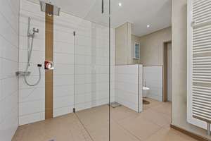 Schöne 4 Zimmerwohnung in Großgründlach Anteil an Pool/Sauna – Die vollständige Adresse der Immobilie erhältst du vom Anbieter., 90427 Großgründlach, Nürnberg – Vorschaubild 6