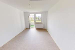 Neu saniert und mit Blick ins Grüne – Clausewitzstr. 7, 9130 Yorckgebiet, Chemnitz – Vorschaubild 2