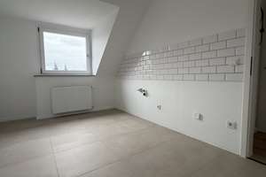 Kernsanierte 1,5-Zimmer-Dachgeschosswohnung in Duisburg Meiderich zu vermieten  – Neustraße 11, 47137 Untermeiderich, Duisburg – Vorschaubild 4