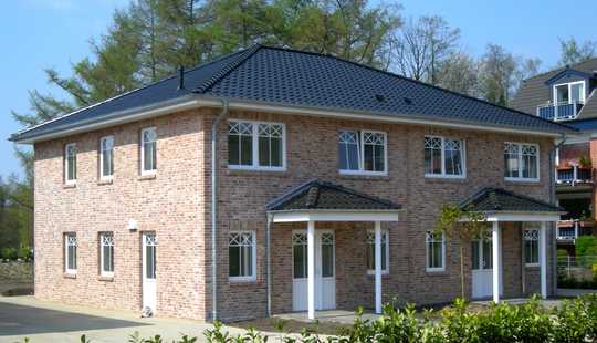 Bild von Herzlich Willkommen in Sasel. Bauen Sie Ihre Stadtvilla-DHH mit TEAM-Massivhaus zum Festpreis!