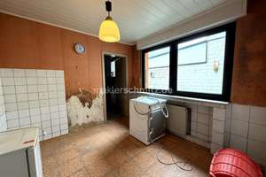 MEHRGENERATIONENHAUS MIT POTENZIAL – BEREIT FÜR NEUE HÄNDE! – Die vollständige Adresse der Immobilie erhältst du vom Anbieter., 41236 Heyden, Mönchengladbach – Vorschaubild 9