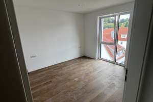 Alltagstaugliches Penthouse mit 3,5 Zimmern in Donzdorf – Hauptstraße 65, 73072 Donzdorf – Vorschaubild 3