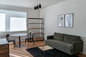 Möblierte 1,5-Zimmer-Wohnung (fußläufig Charité Virchow) zu vermieten – Berlin – Vorschaubild 1
