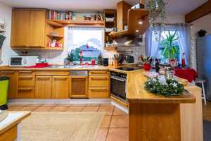 Charmantes Einfamilienhaus mit eigenem Garten in zentraler, ruhiger Lage – Nordfriesland (Kreis) – Vorschaubild 8
