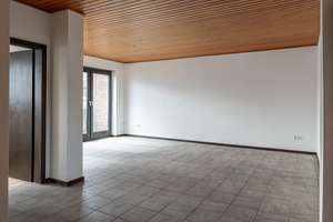 Gepflegte 3-Zimmer-Wohnung mit zwei Balkonen, Fußbodenheizung und Stellplatz – Die vollständige Adresse der Immobilie erhältst du vom Anbieter., 41236 Heyden, Mönchengladbach – Vorschaubild 2