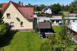 Wohnen in Seenähe: Familienidylle mit Charme und Potenzial – Die vollständige Adresse der Immobilie erhältst du vom Anbieter., 4575 Neukieritzsch – Vorschaubild 3