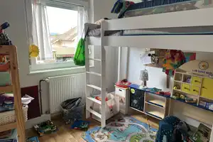 Schmuckes Reiheneckhaus in schöner Ortsrandlage von Reutlingen – Reutlingen (Kreis) – Vorschaubild 7
