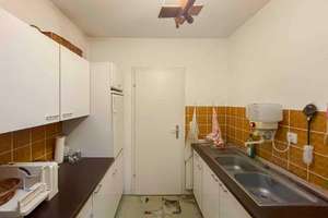 Viel Potenzial: 3-Zimmer-Wohnung mit Balkon, Tiefgarage und Top-Anbindung in Lübeck-Moisling – Die vollständige Adresse der Immobilie erhältst du vom Anbieter., 23560 Moisling, Lübeck – Vorschaubild 9