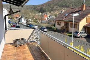 Einfamilienhaus mit Einliegerwohnung und 2 Garagen – Die vollständige Adresse der Immobilie erhältst du vom Anbieter., 97688 Bad Kissingen – Vorschaubild 3