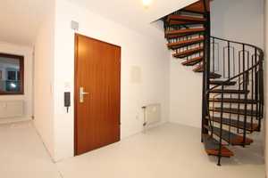Aussergewöhnliche  Studio-Wohnung mit zwei Balkonen in gepflegtem Wohnhaus – Hoher Weg 12, 47137 Duisburg – Vorschaubild 2
