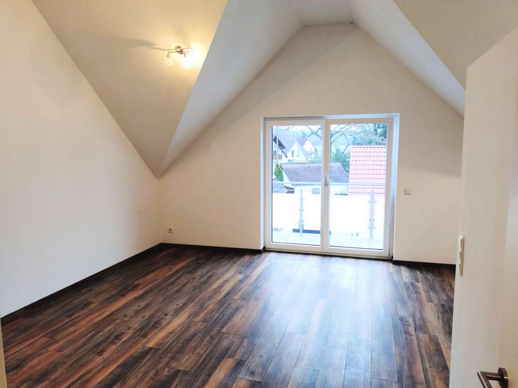 Immobilie in Thierhaupten - +++ Erstklassige Wohnung mit Wohnraumerweiterungsmöglichkeit und eigener Kaminanschluss +++ - Bild 3