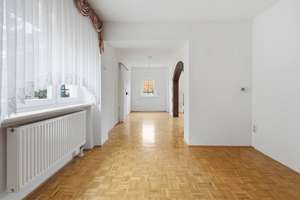 Wohnhaus mit 3 Wohnungen in schöner Wohnlage, Fürth-Ronhof.

Bezugsfrei! – Die vollständige Adresse der Immobilie erhältst du vom Anbieter., 90765 Ronhof, Kronach, Fürth – Vorschaubild 7