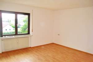 Zweifamilienhaus mit DG Ausbau in Sulzbach-Rosenberg – Die vollständige Adresse der Immobilie erhältst du vom Anbieter., 92237 Sulzbach-Rosenberg – Vorschaubild 6