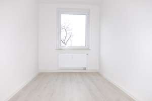 FAMILIEN-Wohnung 5 Zimmer - bequem im Erdgeschoss auf 122 qm – Carl-von-Ossietzky-Straße 117, 9127 Gablenz, Chemnitz – Vorschaubild 4