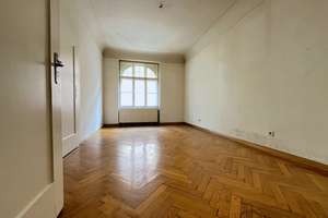 In bester Lage Schwabings: Sonnige 3-Zi.-Altbauwohnung mit Potenzial zur individuellen Gestaltung – Die vollständige Adresse der Immobilie erhältst du vom Anbieter., 80804 Neuschwabing, München – Vorschaubild 3