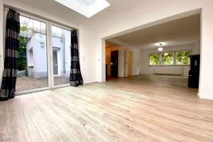 Einziehen und wohlfühlen – modernisiertes EFH nahe Tarforst m. kl. Garten, Terrassen & Kaminofen – Die vollständige Adresse der Immobilie erhältst du vom Anbieter., 54295 Kürenz, Trier – Vorschaubild 2