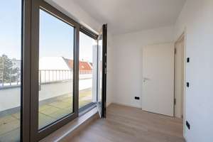 Penthouseleben über den Dächern von Wilmersdorf – 3,5 Zimmer mit drei Terrassen – Die vollständige Adresse der Immobilie erhältst du vom Anbieter., 10715 Wilmersdorf, Berlin – Vorschaubild 11