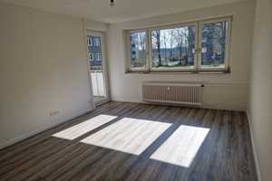 Familienfreundliche, frisch renovierte 4-Zimmer-Wohnung mit Balkon – Hasselstraße 157, 42651 Solingen – Vorschaubild 1