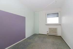 3-Zimmer-Wohnung mit Balkon, Garage & viel Potenzial in Ludwigshafen – 67059 West, Ludwigshafen am Rhein – Vorschaubild 4