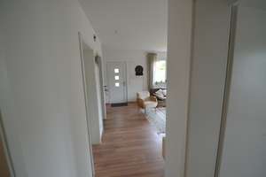 Repräsentative, lichtdurchflutete Doppelhaushälfte mit Einliegerwohnung in exquisiter Spitzenlage. – Die vollständige Adresse der Immobilie erhältst du vom Anbieter., 53229 Holzlar, Bonn – Vorschaubild 25