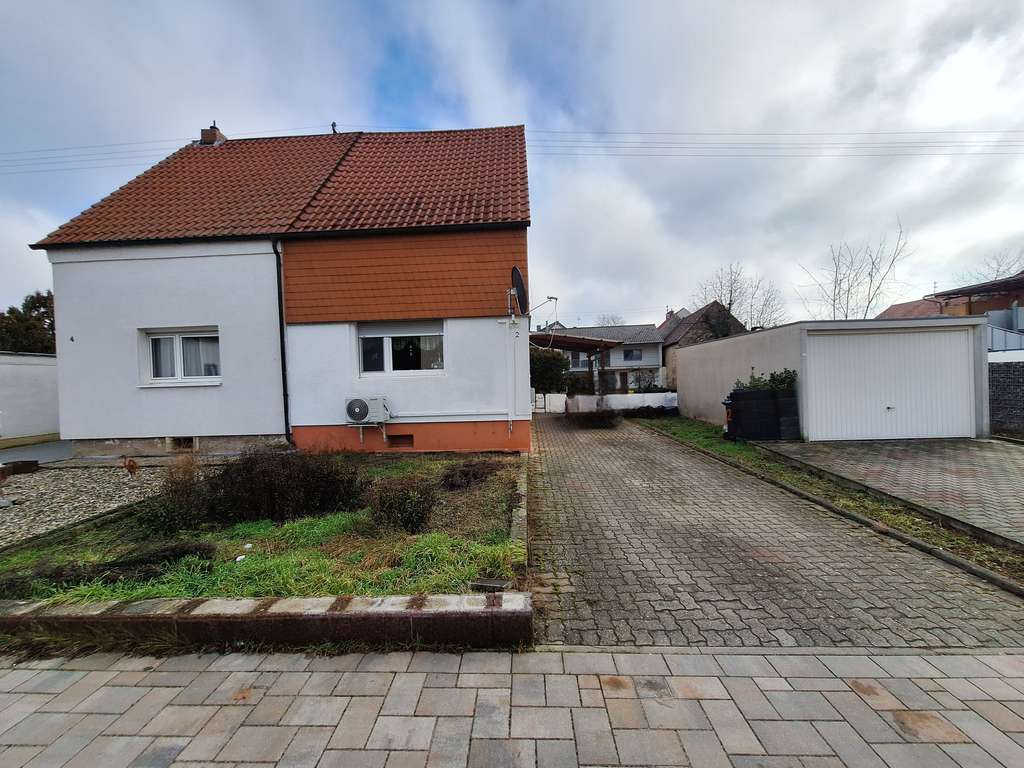 Immobilie in Heuchelheim bei Frankenthal - Charmante Doppelhaushälfte mit großem Grundstück in ruhiger Lage - Bild 1