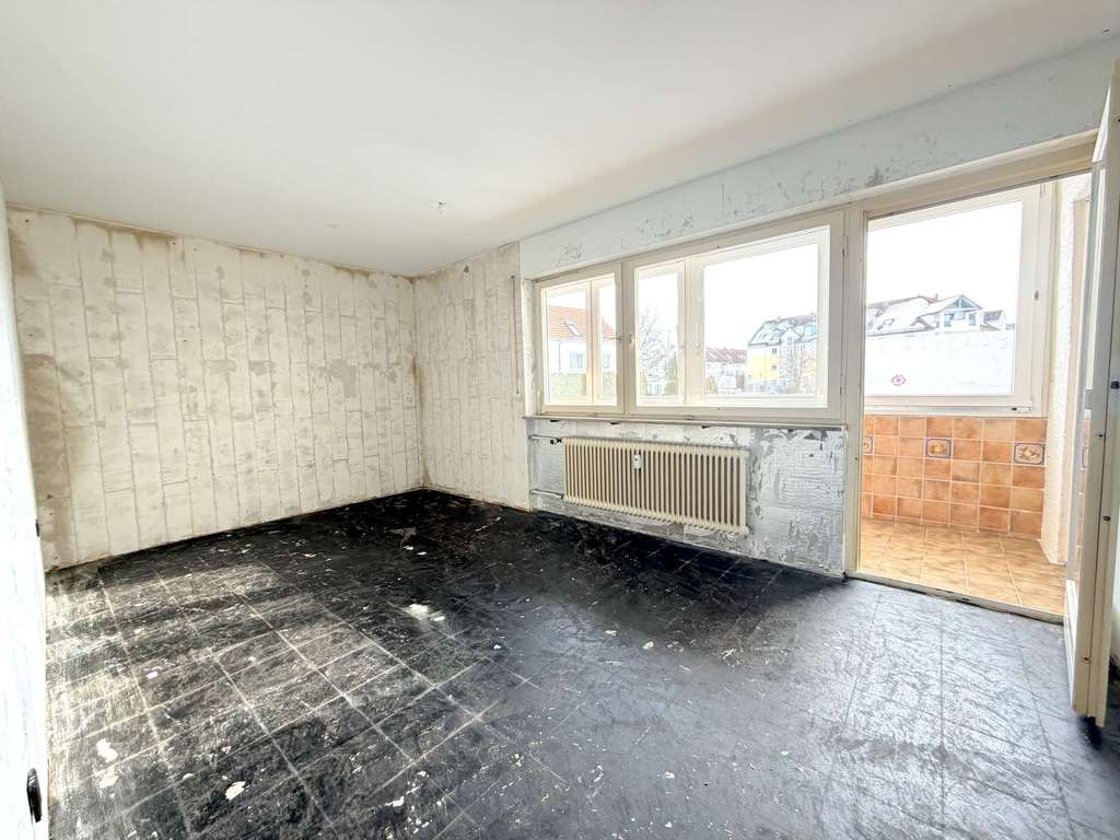 Immobilie in Nersingen - Renovierungsbedürftige 4-Zimmer-Wohnung mit viel Potenzial - Bild 4