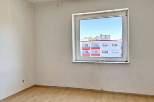 Leerstehende 2,5 Zimmer Wohnung mit Balkon -Provisionsfrei- – Die vollständige Adresse der Immobilie erhältst du vom Anbieter., 24109 Mettenhof, Kiel – Vorschaubild 3