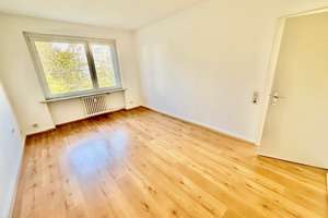 Helle & gepflegte 3- Zimmerwohnung mit Balkon und Fahrstuhl am Gutenbergplatz! – Klopstockstrasse 2, 65185 Südost, Wiesbaden – Vorschaubild 7