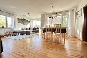 CHARMANTES, UMFANGREICH MODERNISIERTES EINFAMILIENHAUS IN RUHIGER, WALDNAHER WOHNLAGE – Augsburg – Vorschaubild 3