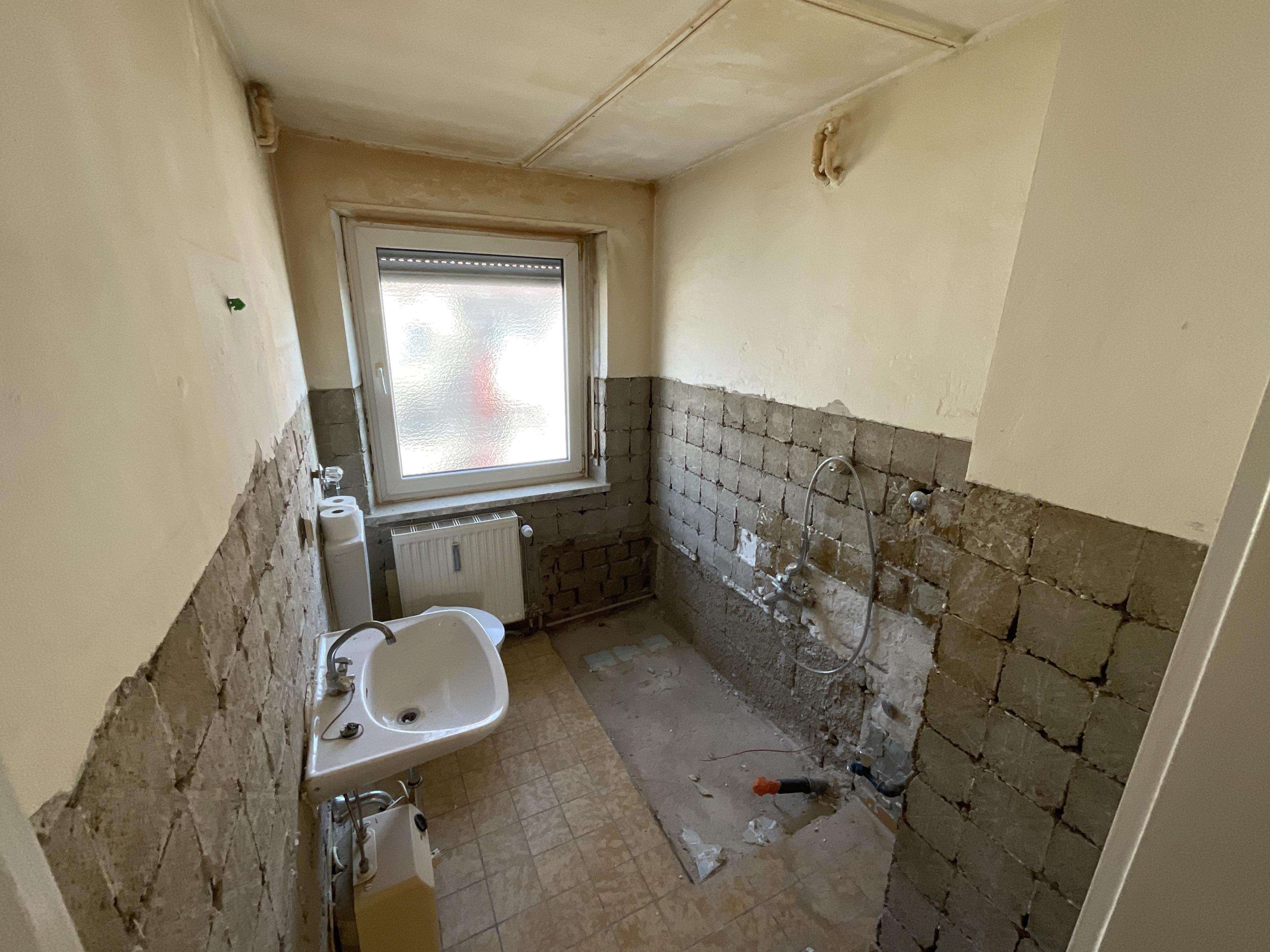 renovierungsbedürftige 3-Zimmer-Wohnung, Augsburg – Bild 3