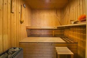 Haus im Bungalowstil mit Pool, Nebengelass und großem Grundstück mit Potential für ein 2 Haus – Die vollständige Adresse der Immobilie erhältst du vom Anbieter., 12524 Altglienicke, Berlin – Vorschaubild 14